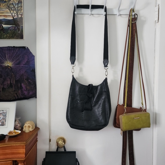 Hermes Black Crossbody Bag - Picture 5 of 5